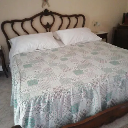 Madama Marta Bed & Breakfast *